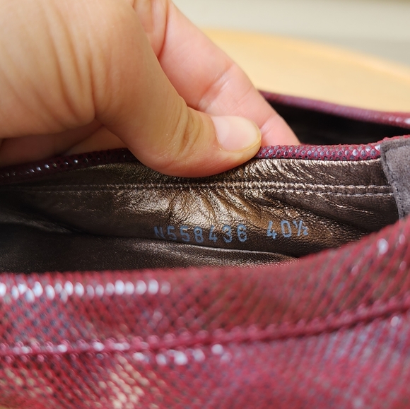 AGL burgundy flats size 40.5 - Picture 9 of 10